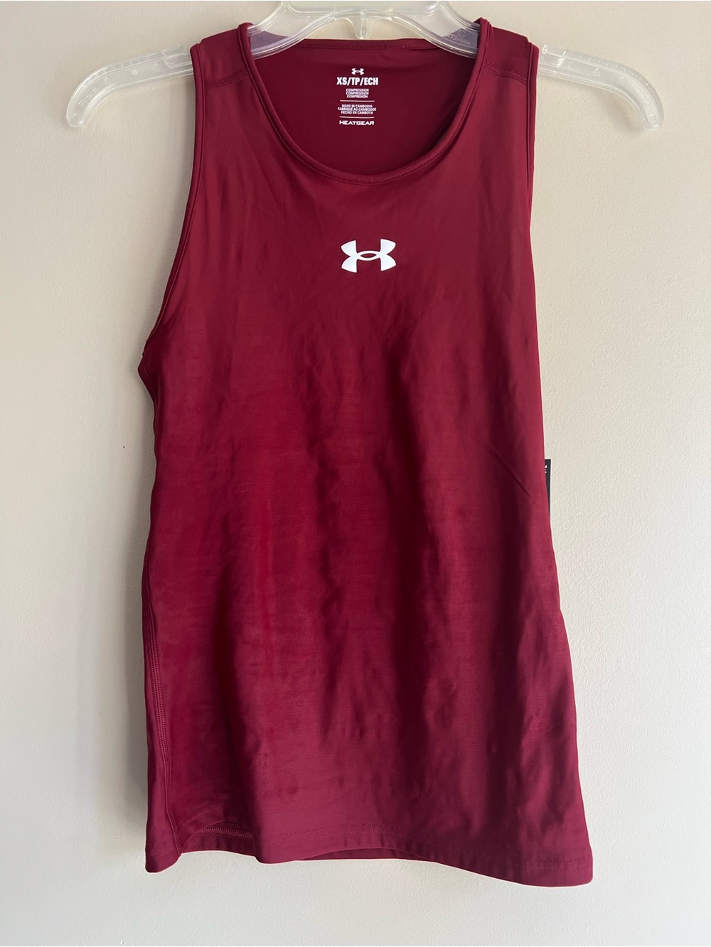 Women’s XS Under Armour HeatGear compression tank top NWT